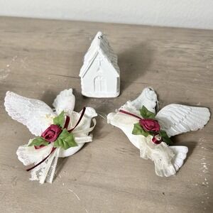 Vintage White Doves & Church‎ Ornaments Lace Roses Glitter Christmas Lot